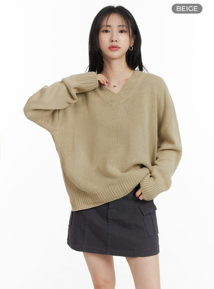 cozy-v-neck-wool-sweater-om408