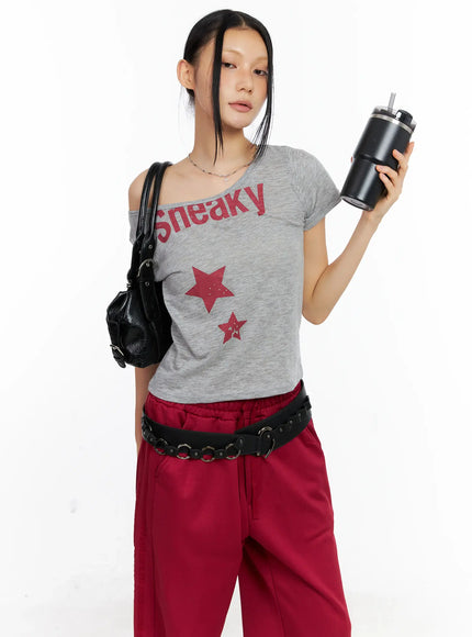off-shoulder-star-graphic-tee-cl529