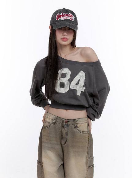 84 Graphic One-Shoulder Cropped Sweatshirt CF512