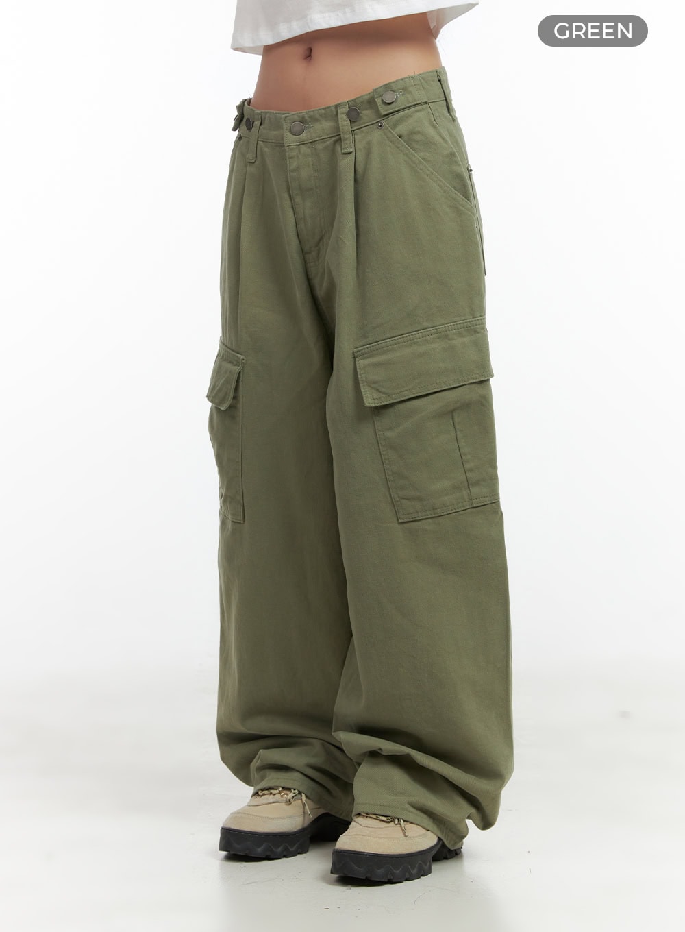 blair-wide-fit-pintuck-cargo-pants-co417