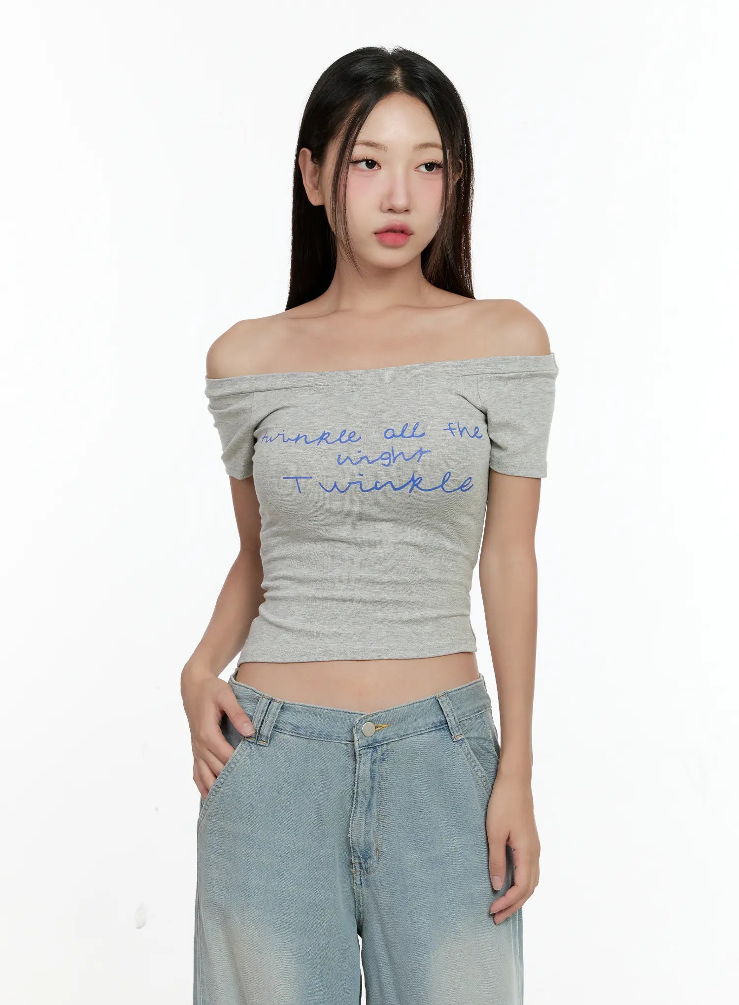 off-shoulder-graphic-top-cl531