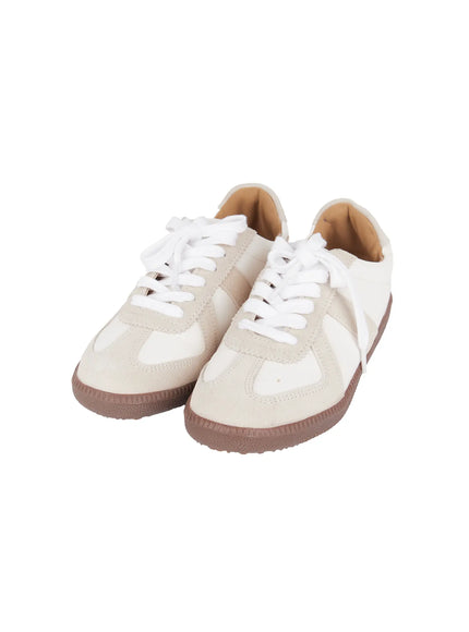 classic-unisex-sneakers-cn527