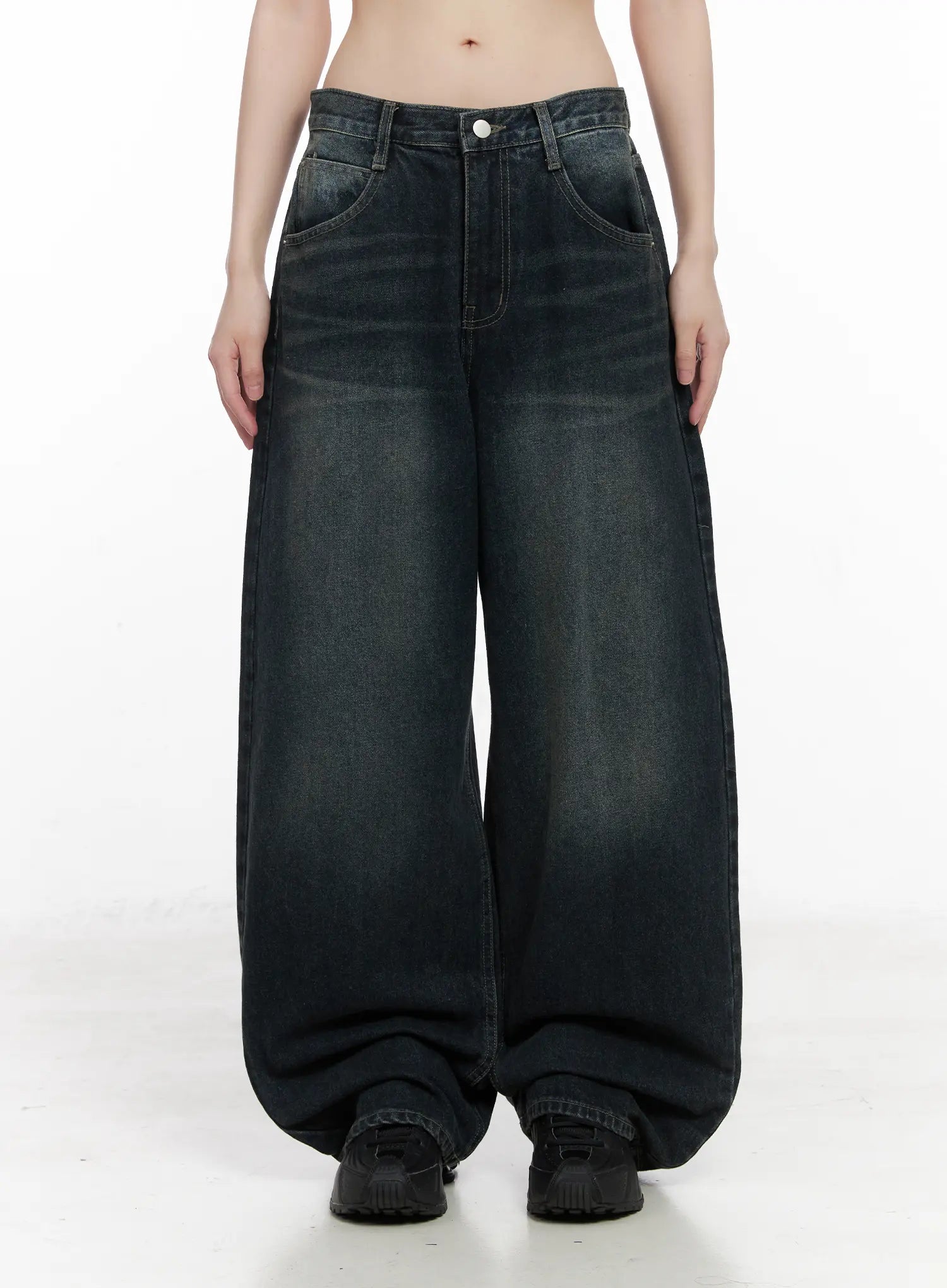 minjoon-washed-baggy-jeans-cn511