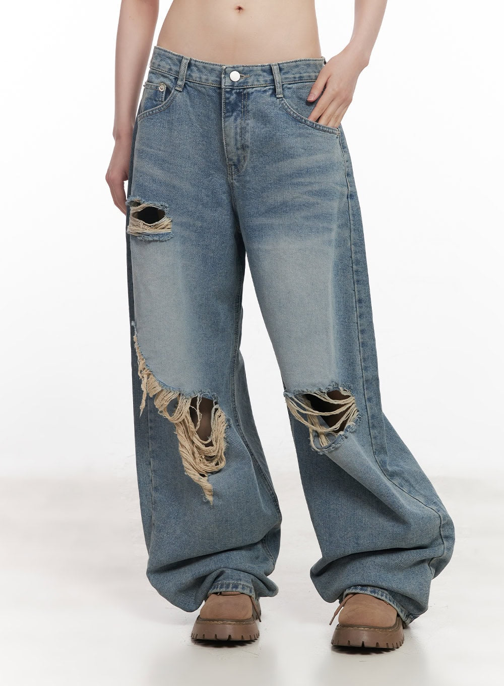 hattie-distressed-wide-leg-jeans-cy520