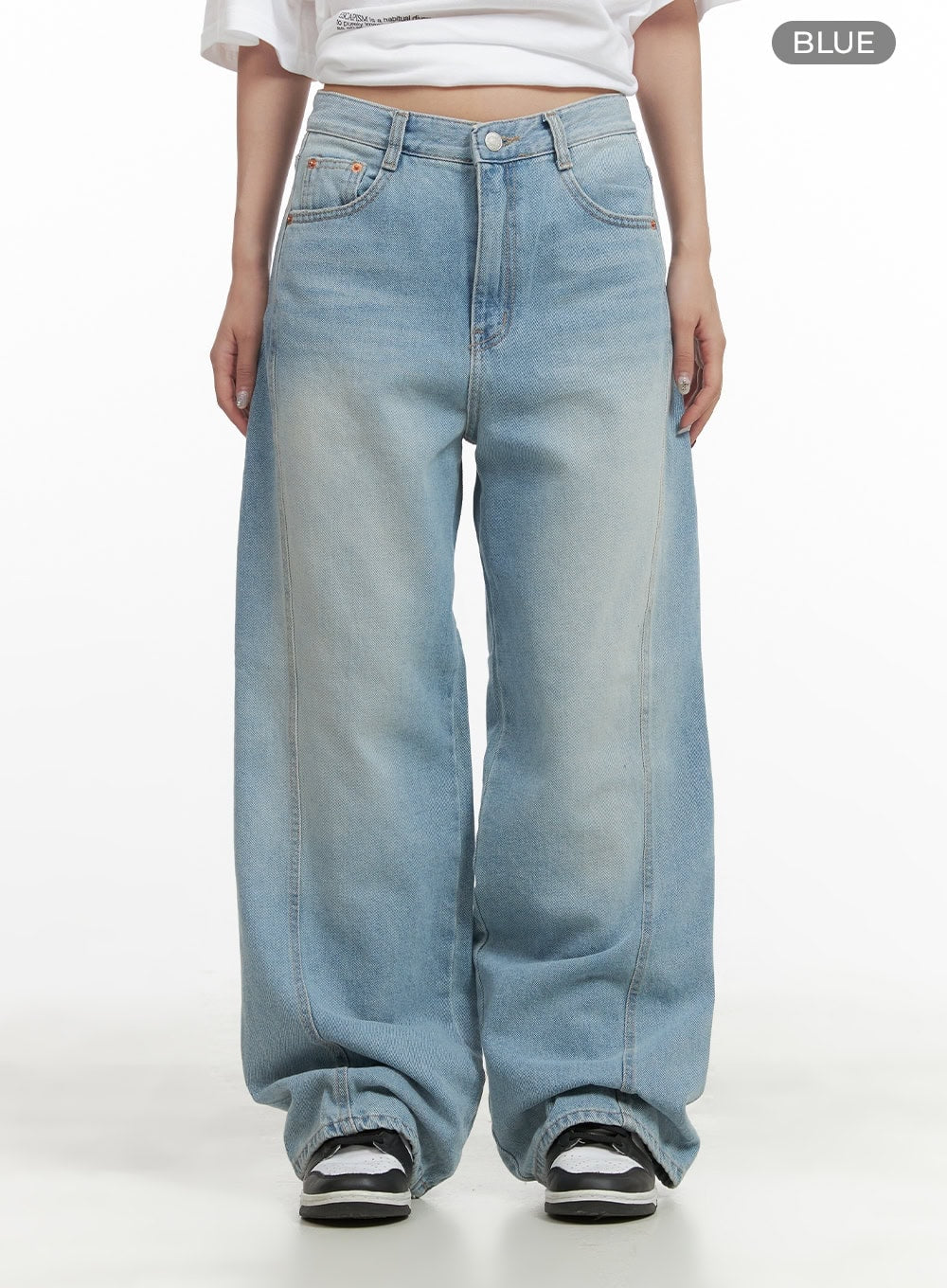 light-washed-wide-leg-jeans-cy423