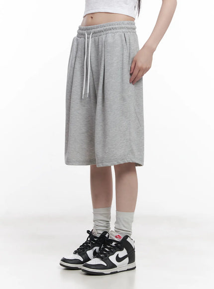 pintuck-bermuda-sweat-shorts-cu519