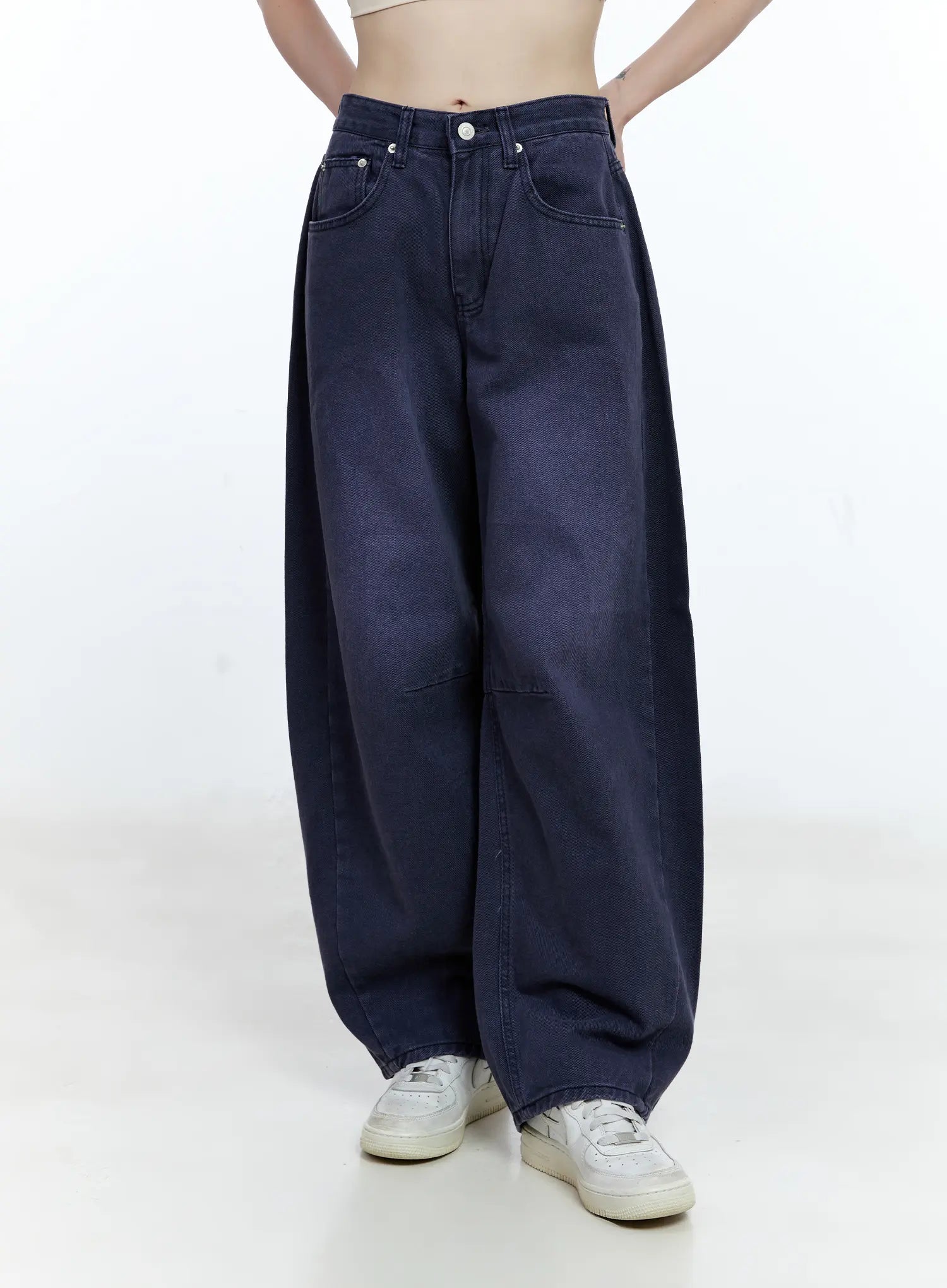 Jaeyoung Washed Wide-Leg Jeans CG507