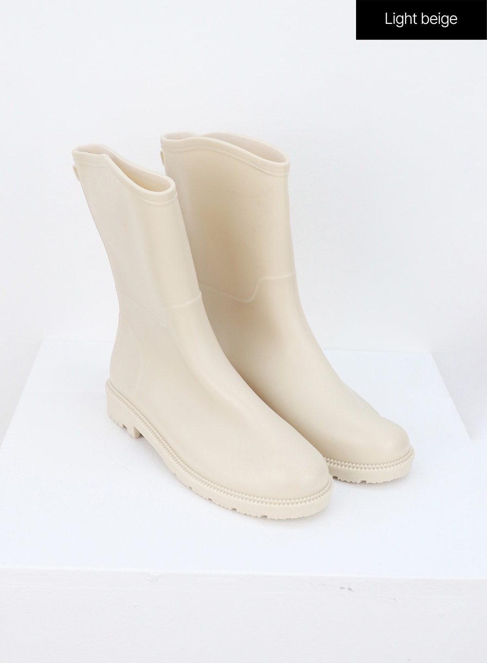 mid-calf-rain-boots-ou323