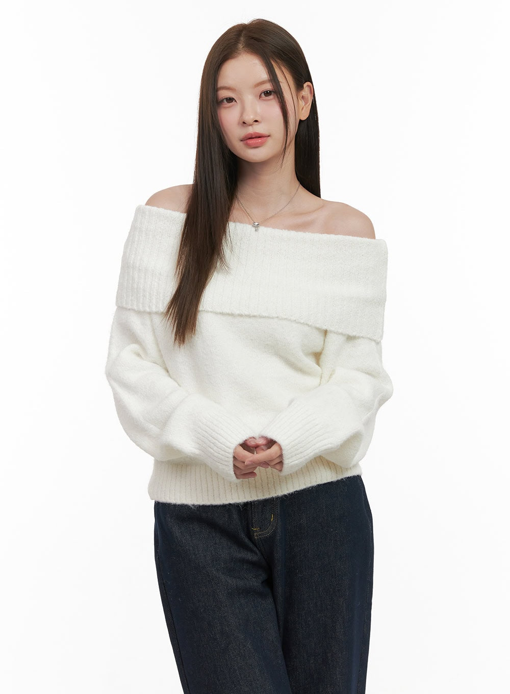 chic-off-shoulder-sweater-od412