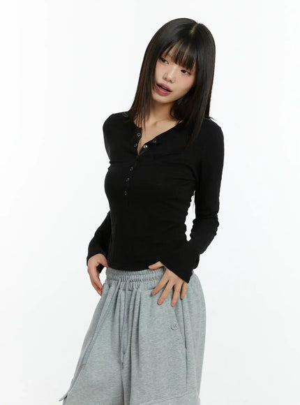henley-eyelet-long-sleeve-top-cf509