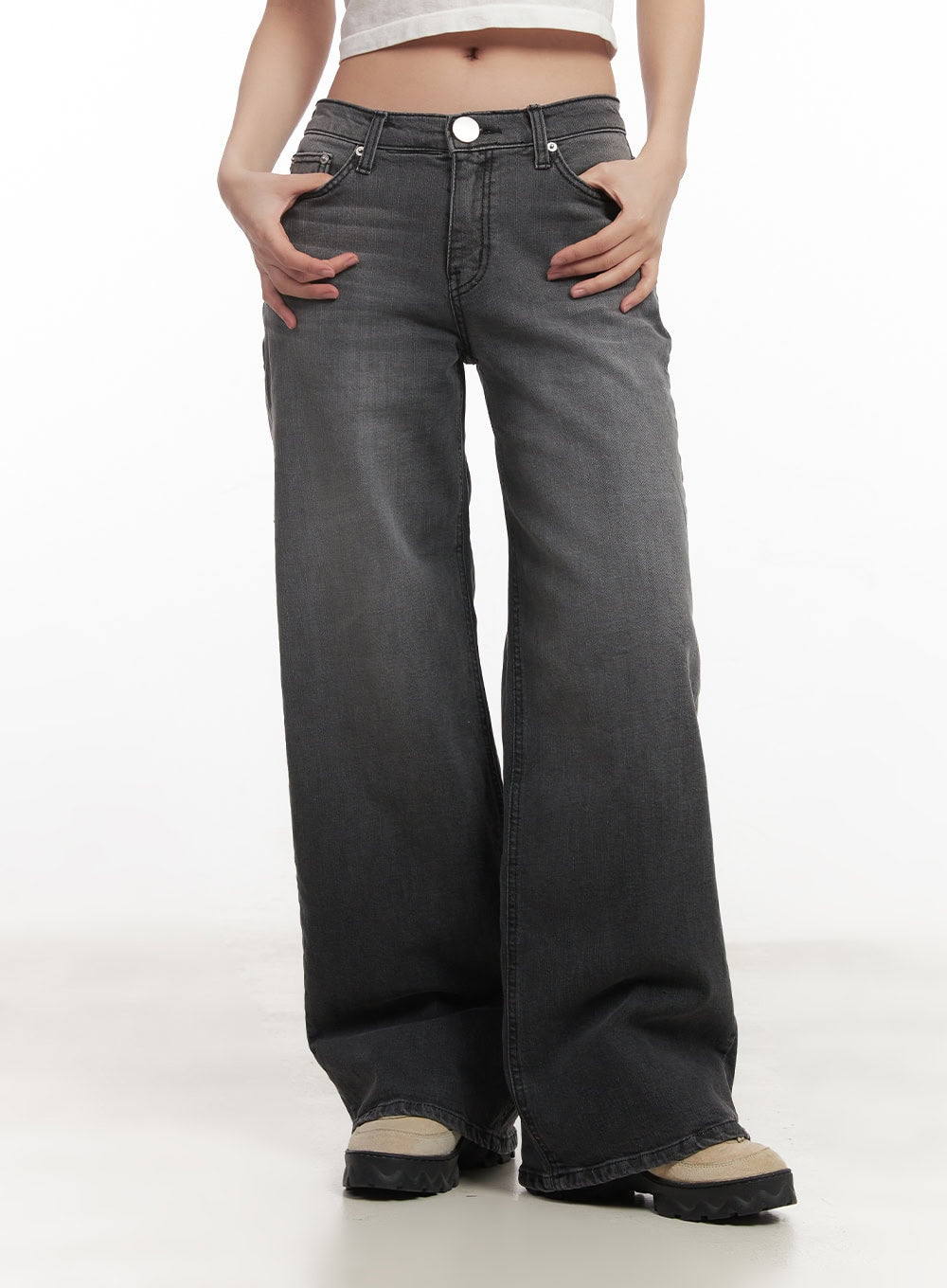 mari-washed-mid-rise-wide-leg-jeans-cm528