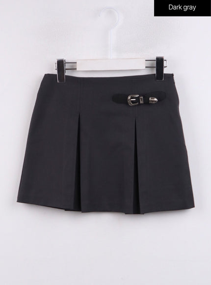 gray-pleated-belted-mini-skirt-cj423