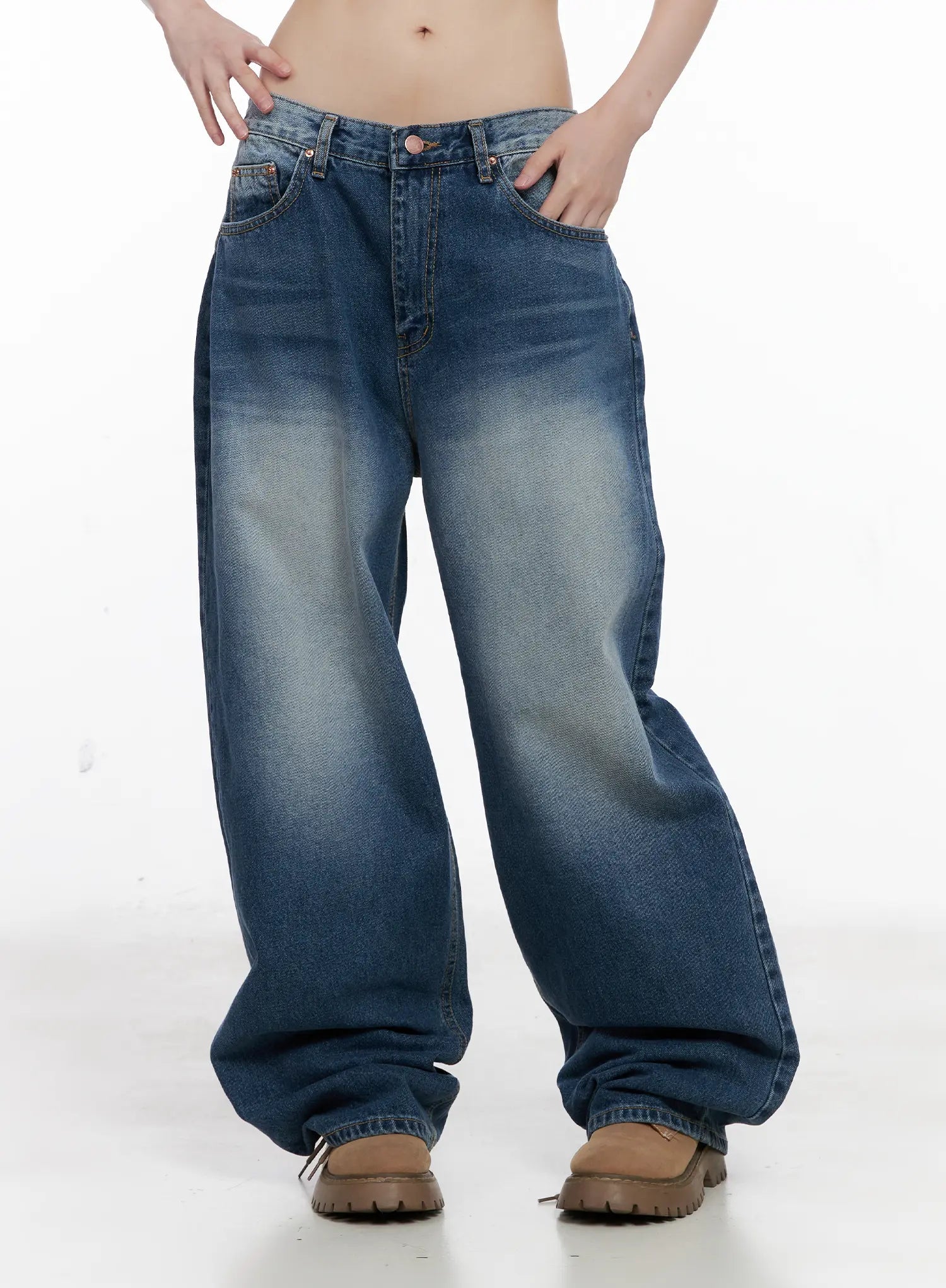 aylani-washed-embroidered-jeans-cg518