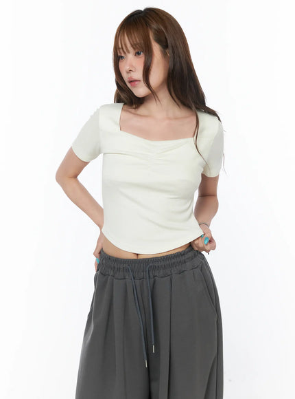 sweetheart-neck-ruched-tee-cy529