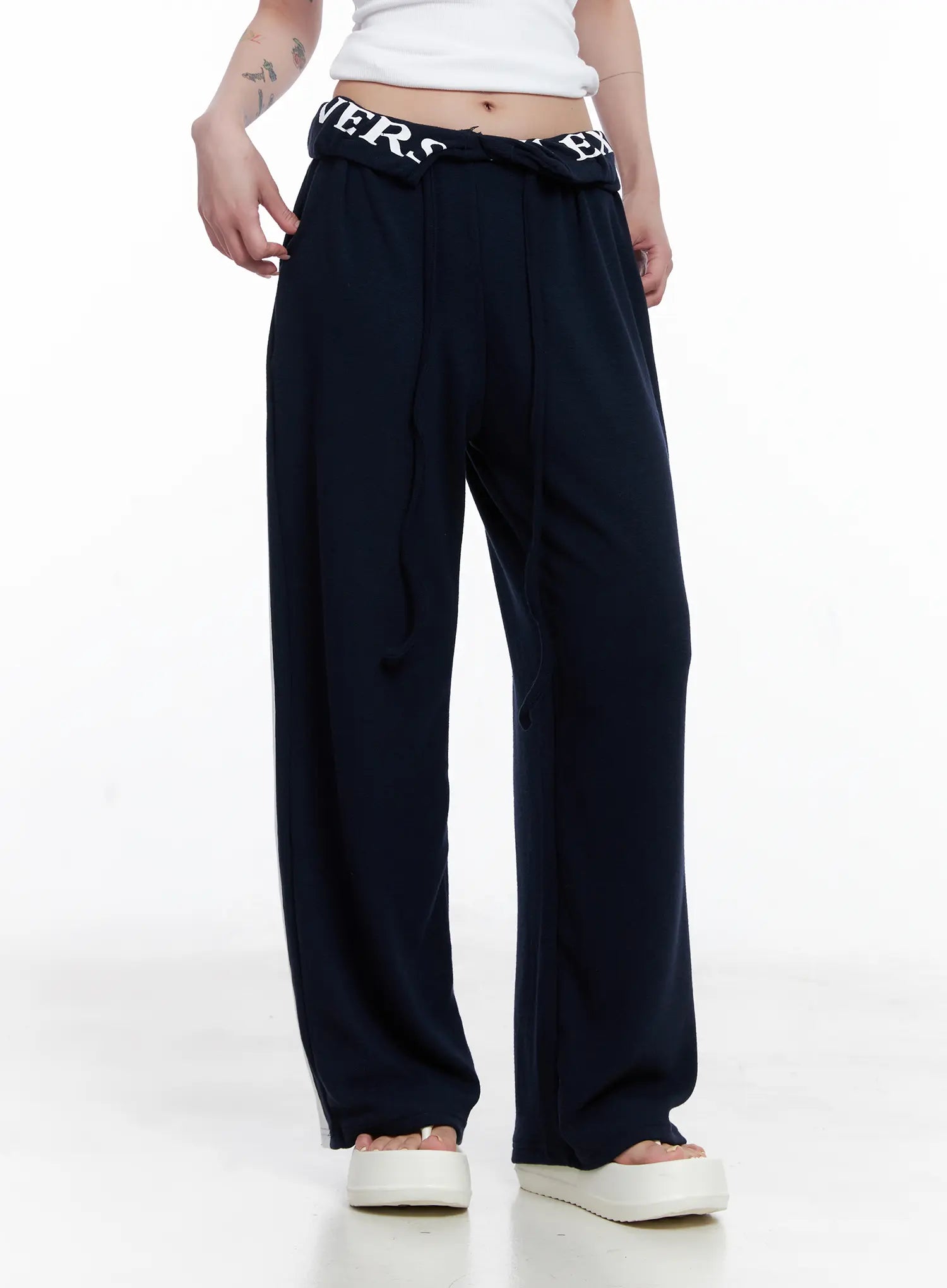 graphic-banding-sweatpants-cs526