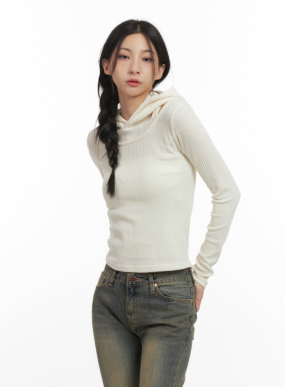 layered-hooded-crop-top-cn428