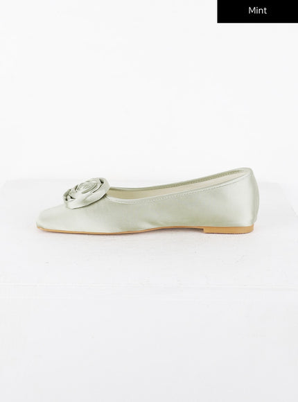 rose-corsage-square-toe-ballet-flats-cd315 / Mint