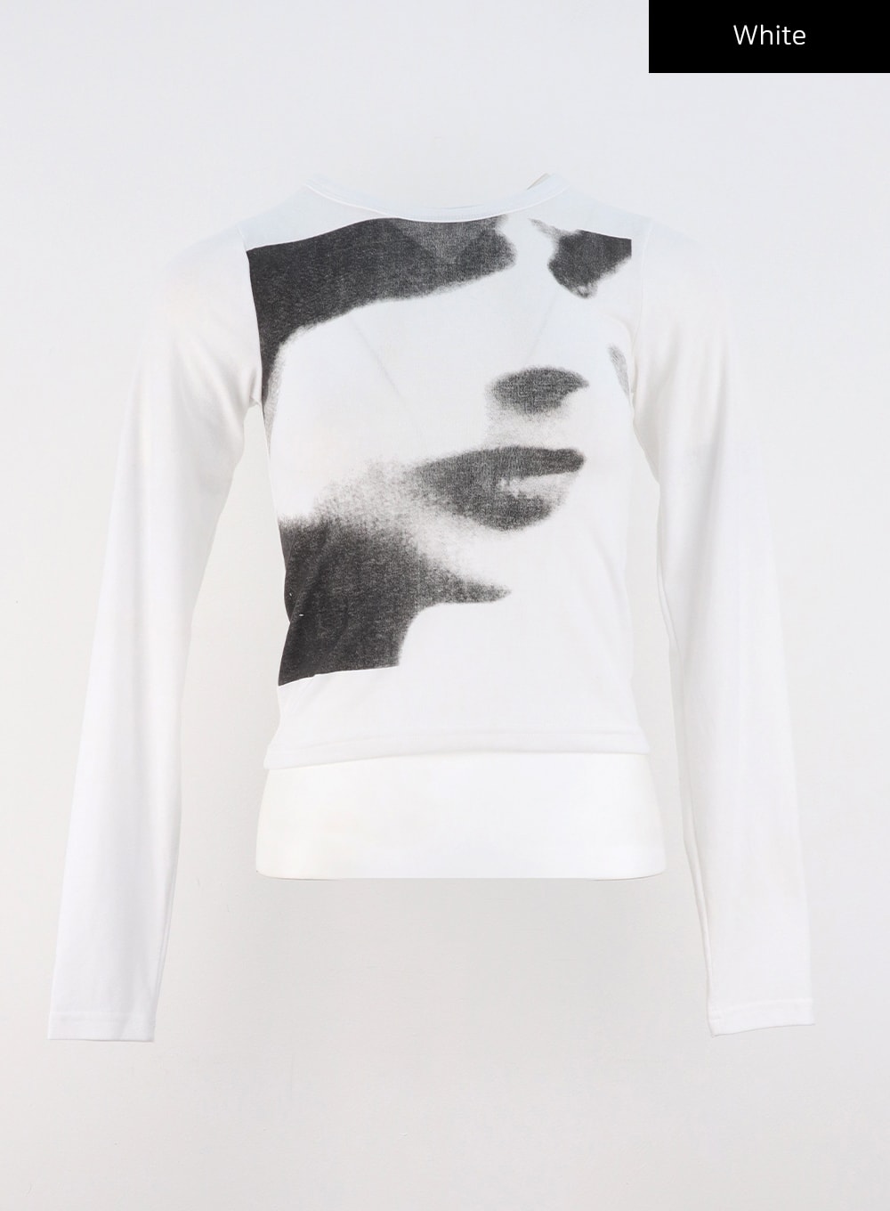 graphic-long-sleeve-tee-cs321 / White