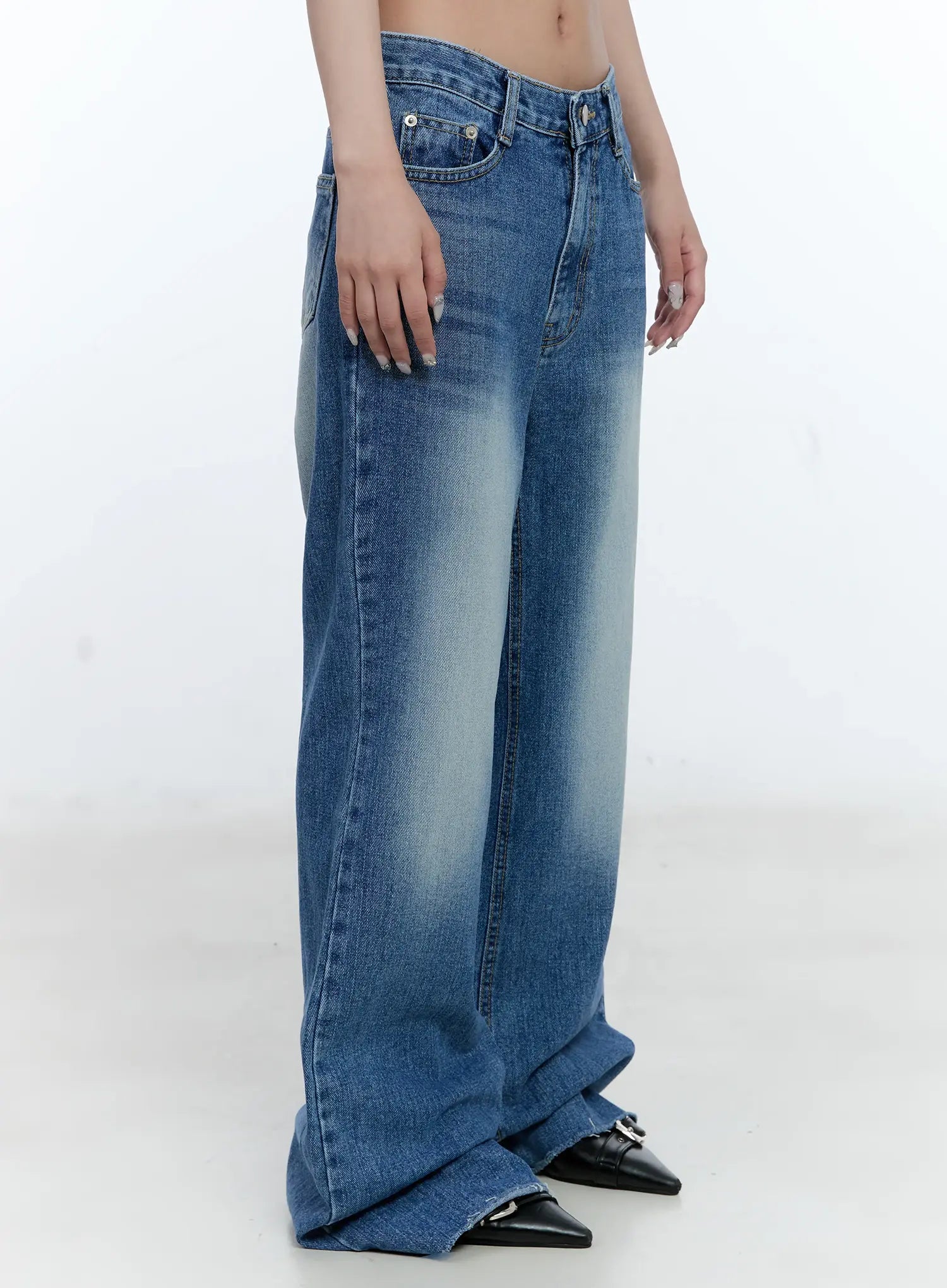 Eunbyul Wide-Leg Flare Denim Jeans CL530