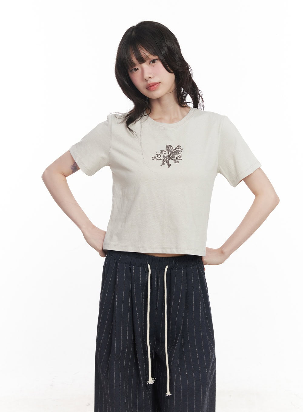 angel-graphic-crop-tee-cy521