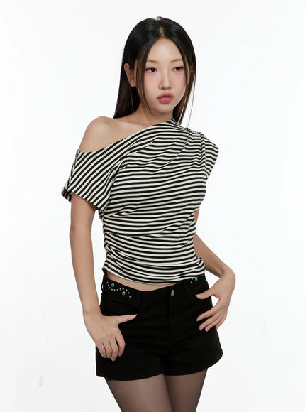Striped Asymmetric Off-Shoulder Tee CG501