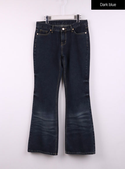 low-waist-buttoned-flared-jeans-cj425