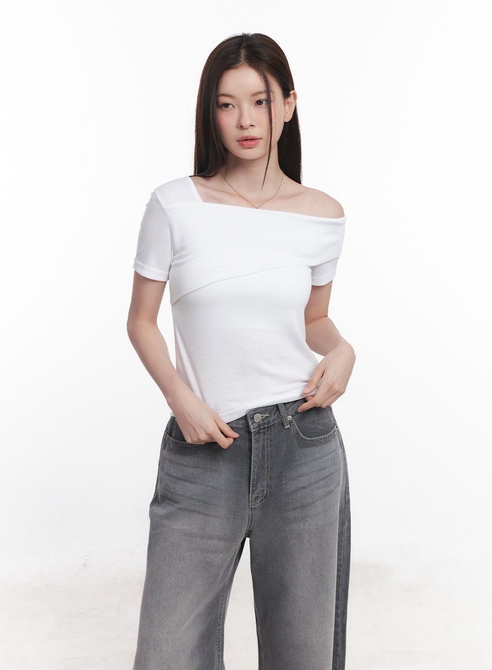 off-shoulder-slim-fit-crop-tee-cy519