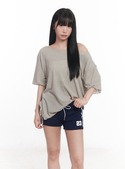 sheer-loose-fit-off-shoulder-top-cy527 / Beige