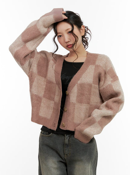 checkered-v-neck-sweater-cardigan-cn401 / Brown