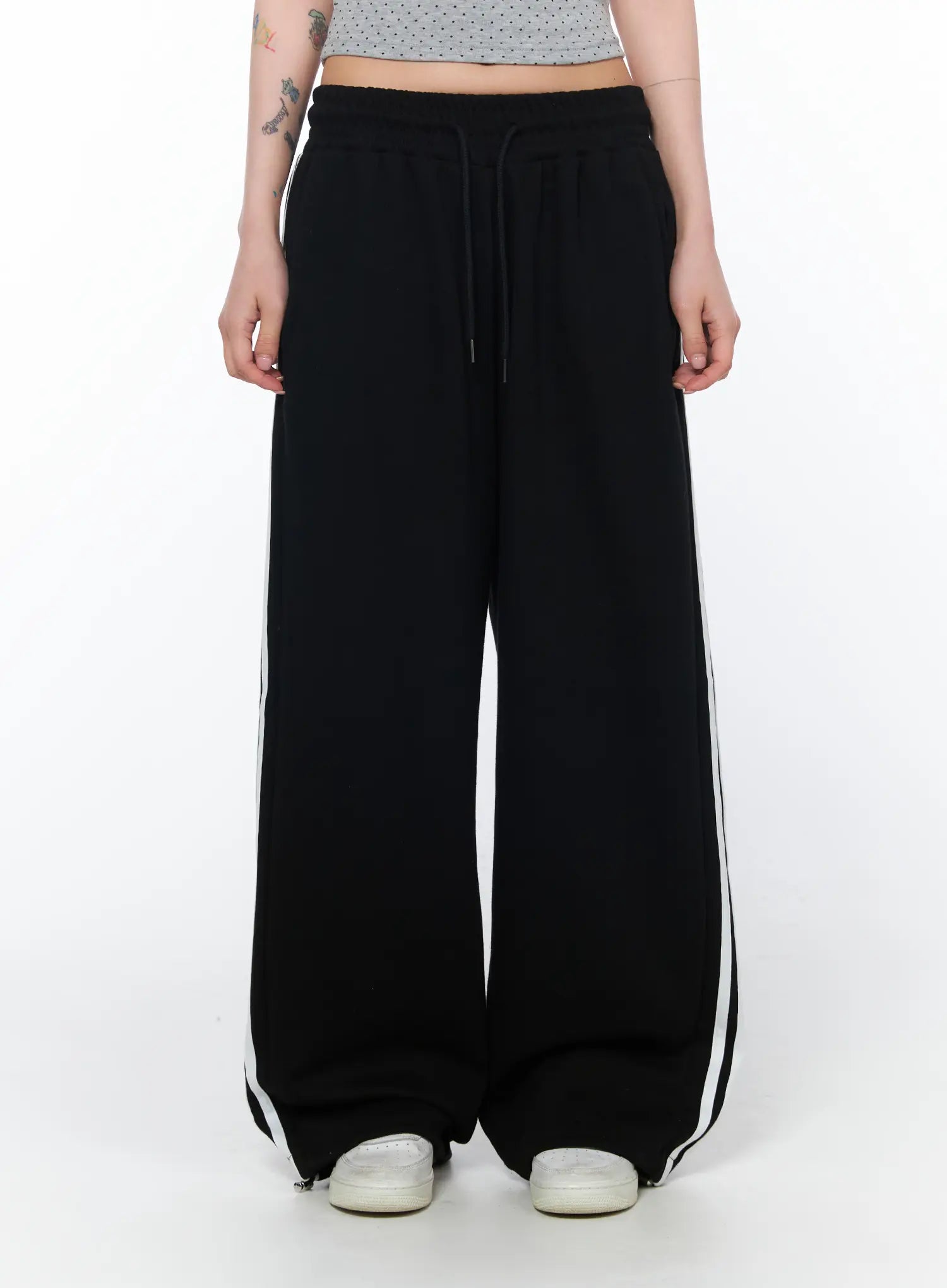 striped-wide-leg-sweatpants-ca527