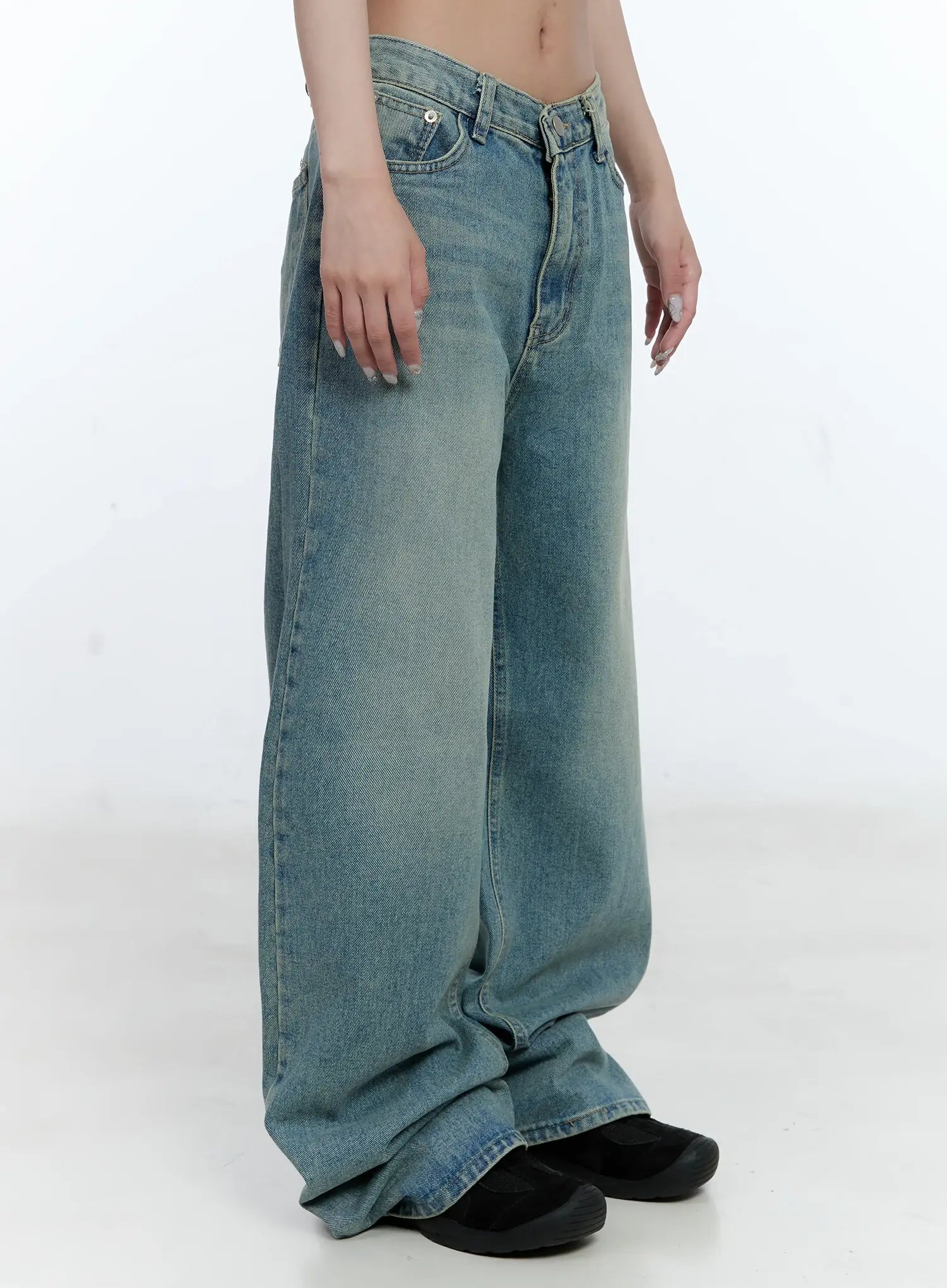 haeun-wide-leg-denim-jeans-cg501