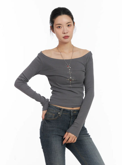 studded-boat-neck-long-sleeve-top-cd509 / Dark gray