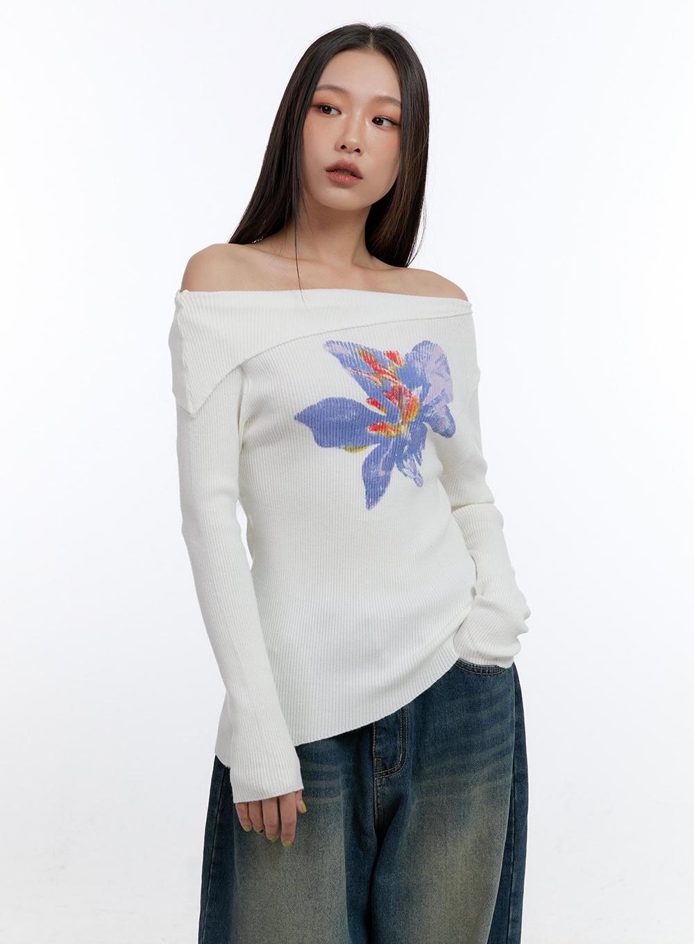 floral-unbalanced-off-shoulder-tee-cn401