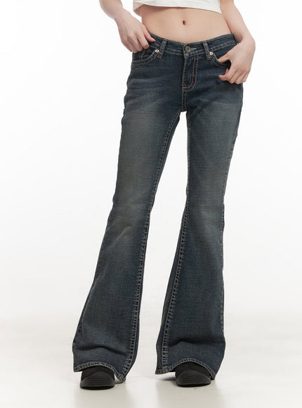 Elisa Stitched Low-Rise Flared Jeans CF514