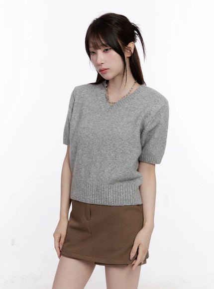 v-neck-short-sleeve-knit-top-cs530 / Gray