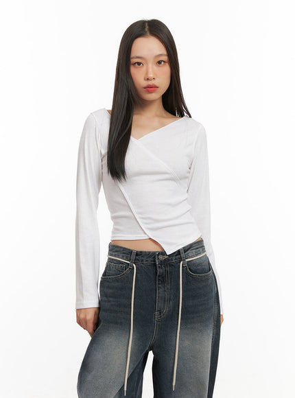 slim-silhouette-solid-crop-top-cd409 / Light beige