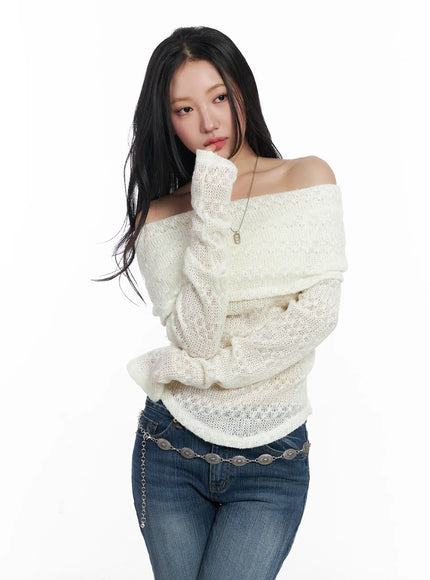 textured-off-shoulder-knit-top-cj514 / Light beige