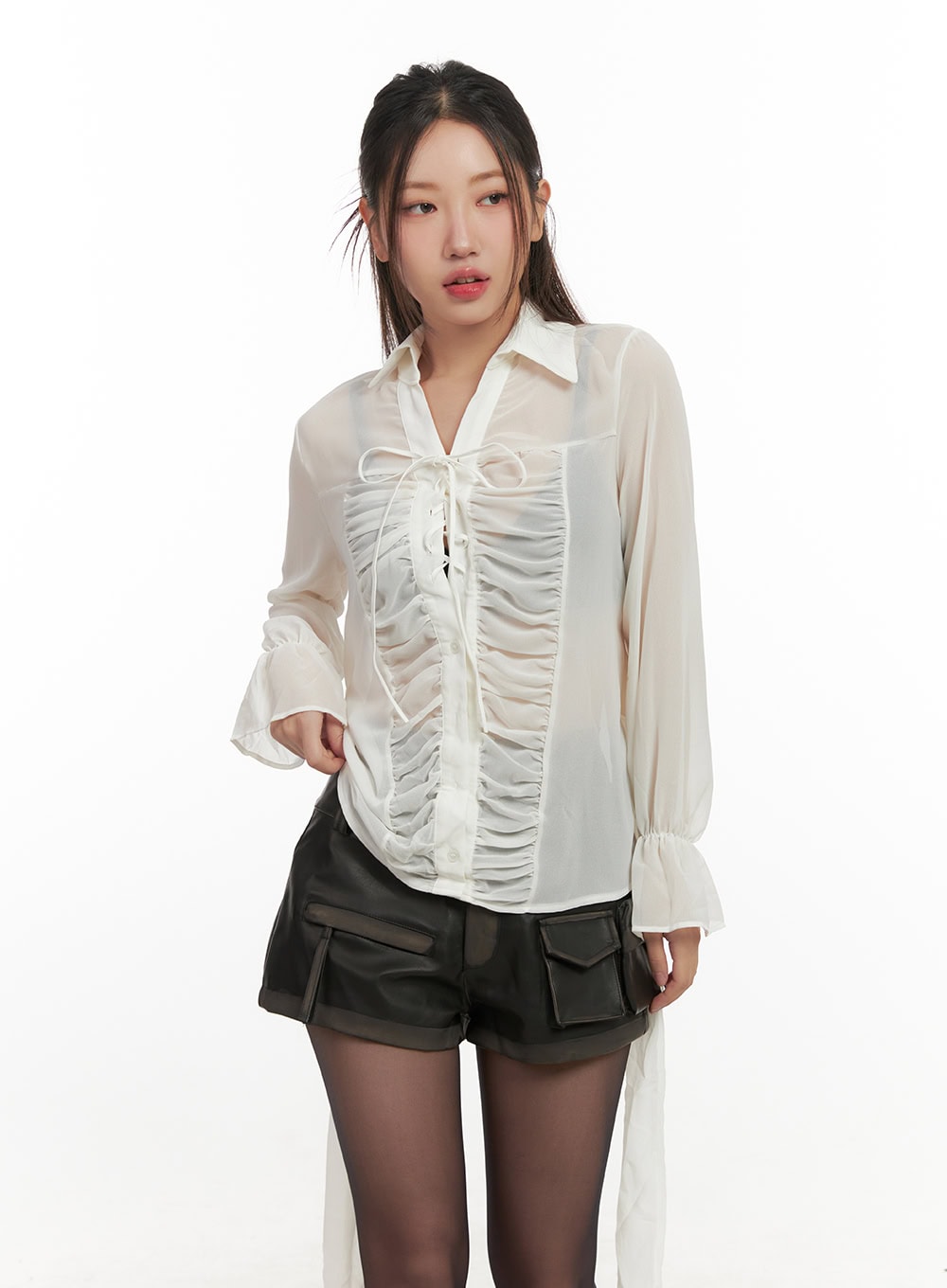 classic-ruffle-shirt-cn428 / Light beige