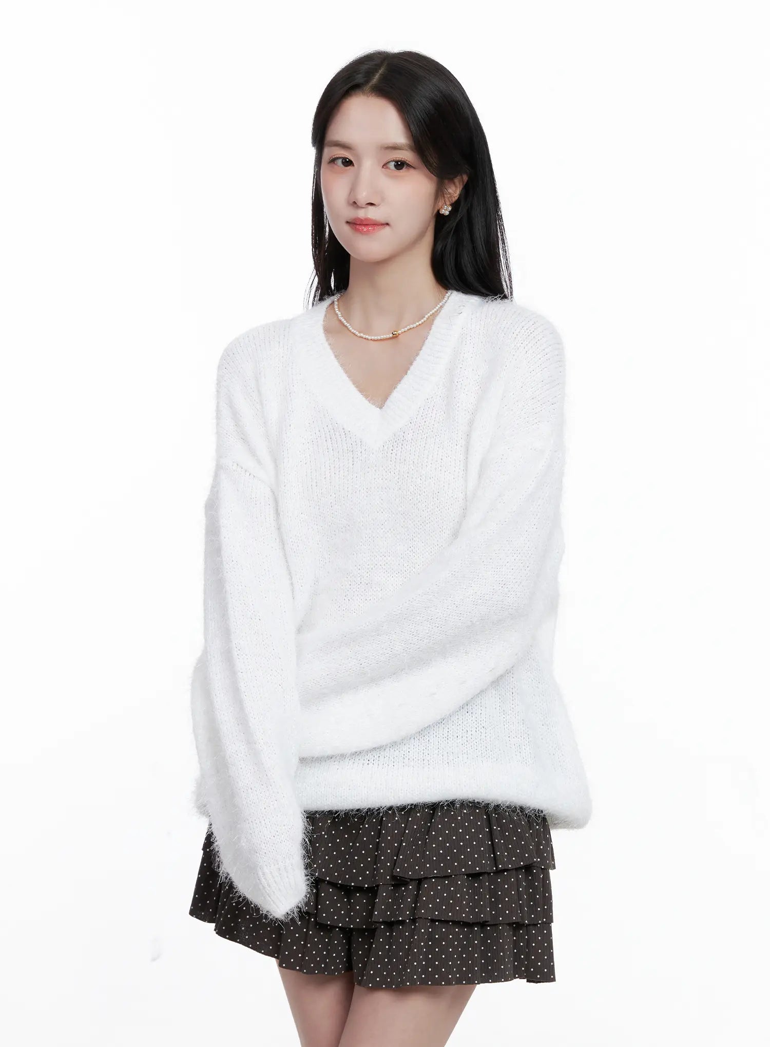 cozy-v-neck-sweater-cs519 / White