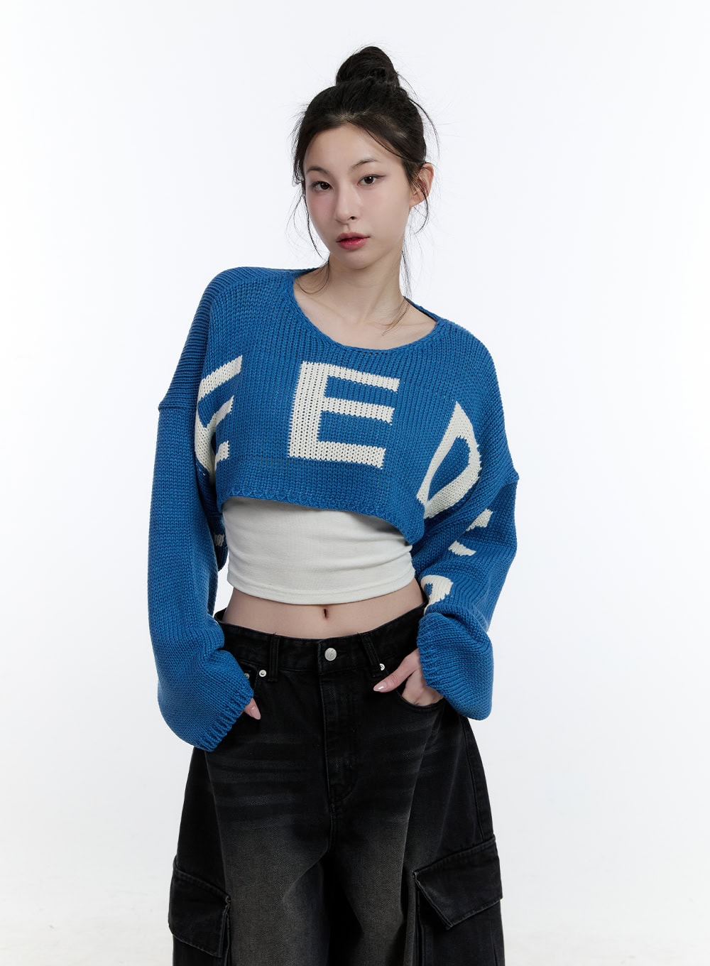 Super Cropped Graphic Sweater CJ522