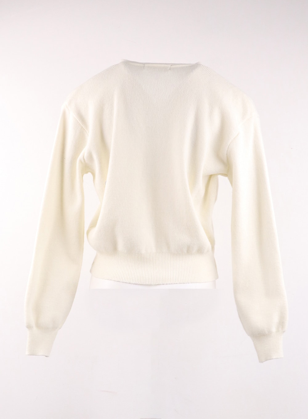 solid-v-neck-buttoned-cardigan-of406