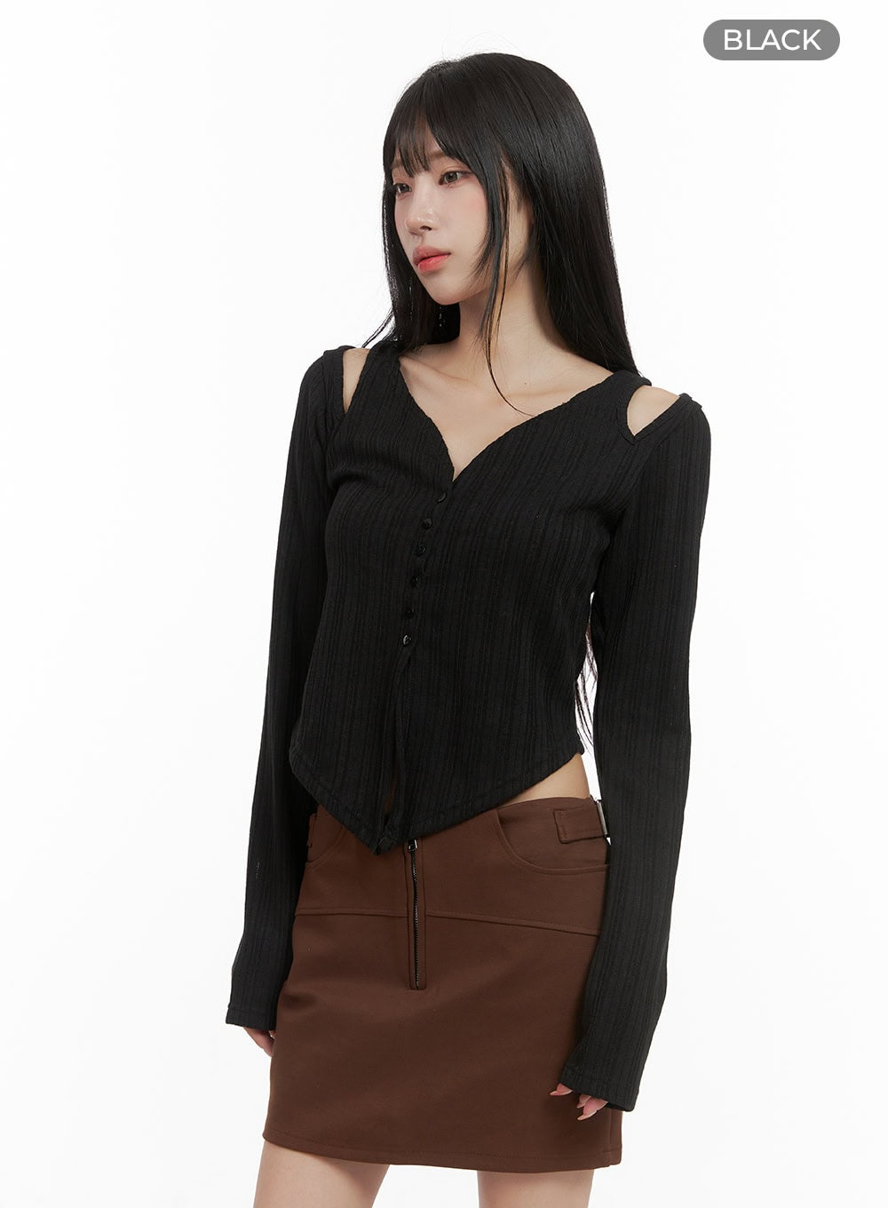 v-neck-layered-buttoned-cardigan-cs403 / Black