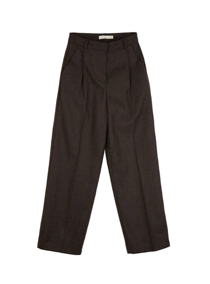 classic-wide-fit-slacks-on422 / Brown