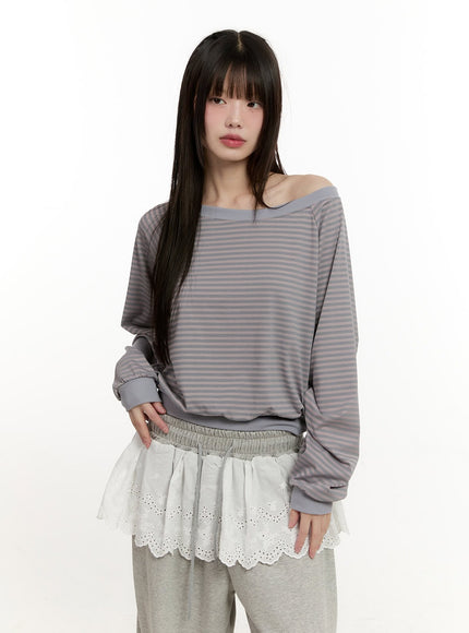 Striped One-Shoulder Sweatshirt CM514