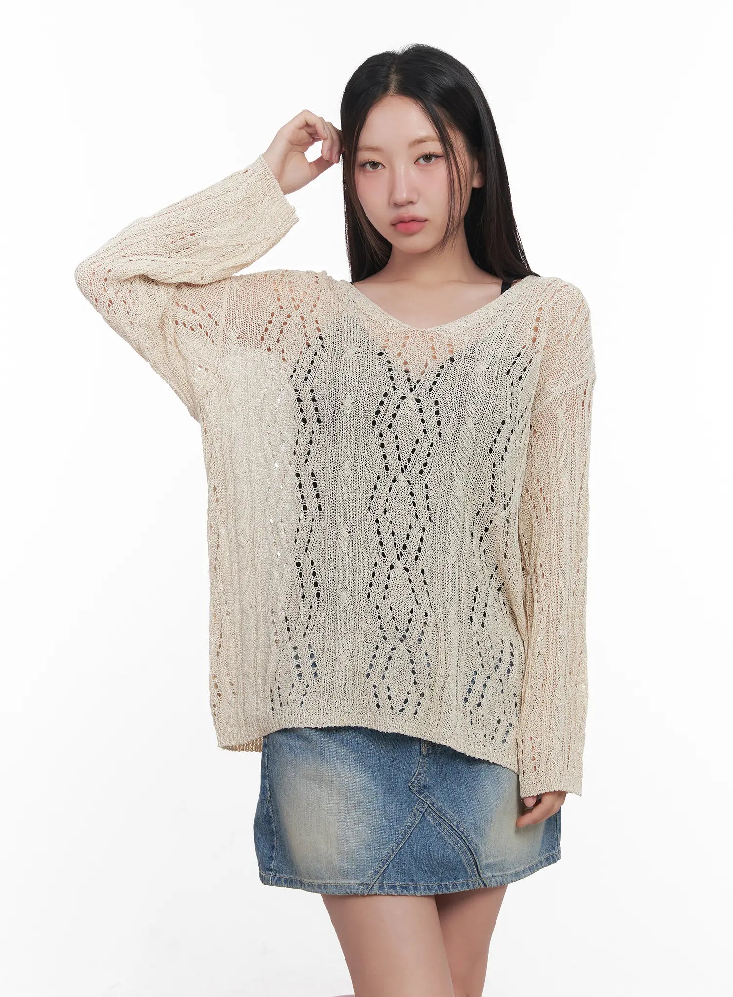 criss-cross-sheer-v-neck-sweater-cu516 / Light beige