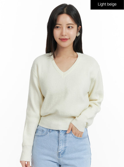cozy-v-neck-sweater-of416 / Light beige