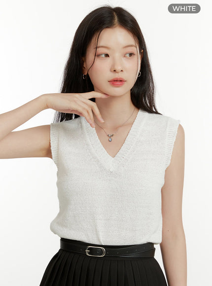 v-neck-sleeveless-knit-top-ou418 / White