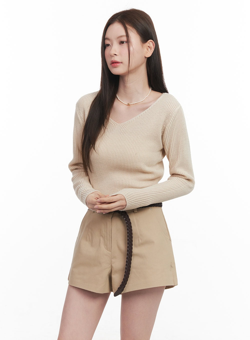 Loose-Fit V-Neck Crop Sweater CM512