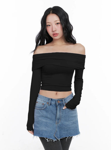 off-shoulder-cropped-long-sleeve-top-cn514 / Black