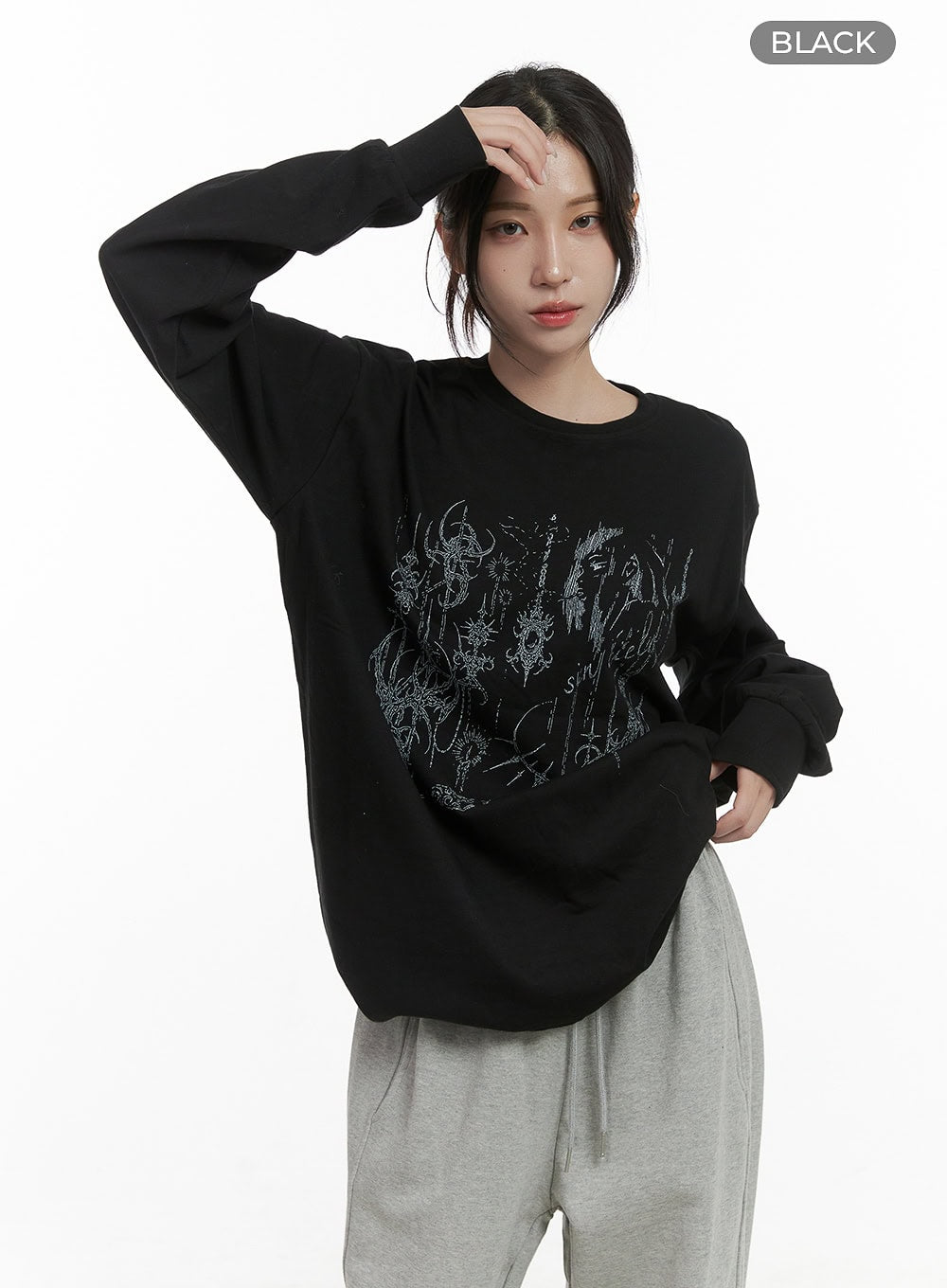 chic-graphic-print-cotton-long-sleeve-tee-co402 / Black